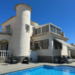 foto galerij met binnen en buitenfoto’s van onze spaanse villa met prive zwembad la casa de melvino villa huren costa blanca benijofar quesada