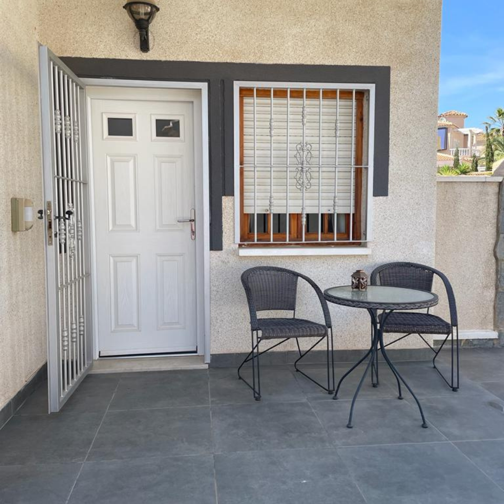 foto galerij met binnen en buitenfoto’s van onze spaanse villa met prive zwembad la casa de melvino villa huren costa blanca benijofar quesada